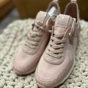 Michael Kors Jenkins Blush Sneakers Size 5.5 NWOT $225 Retail